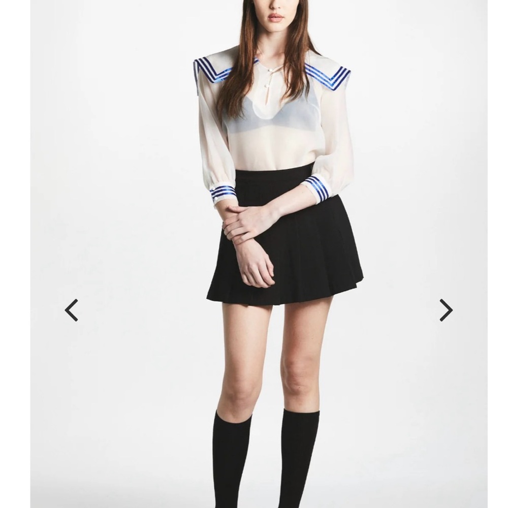 Black crepe pleated skirt by lescoledesfemmes